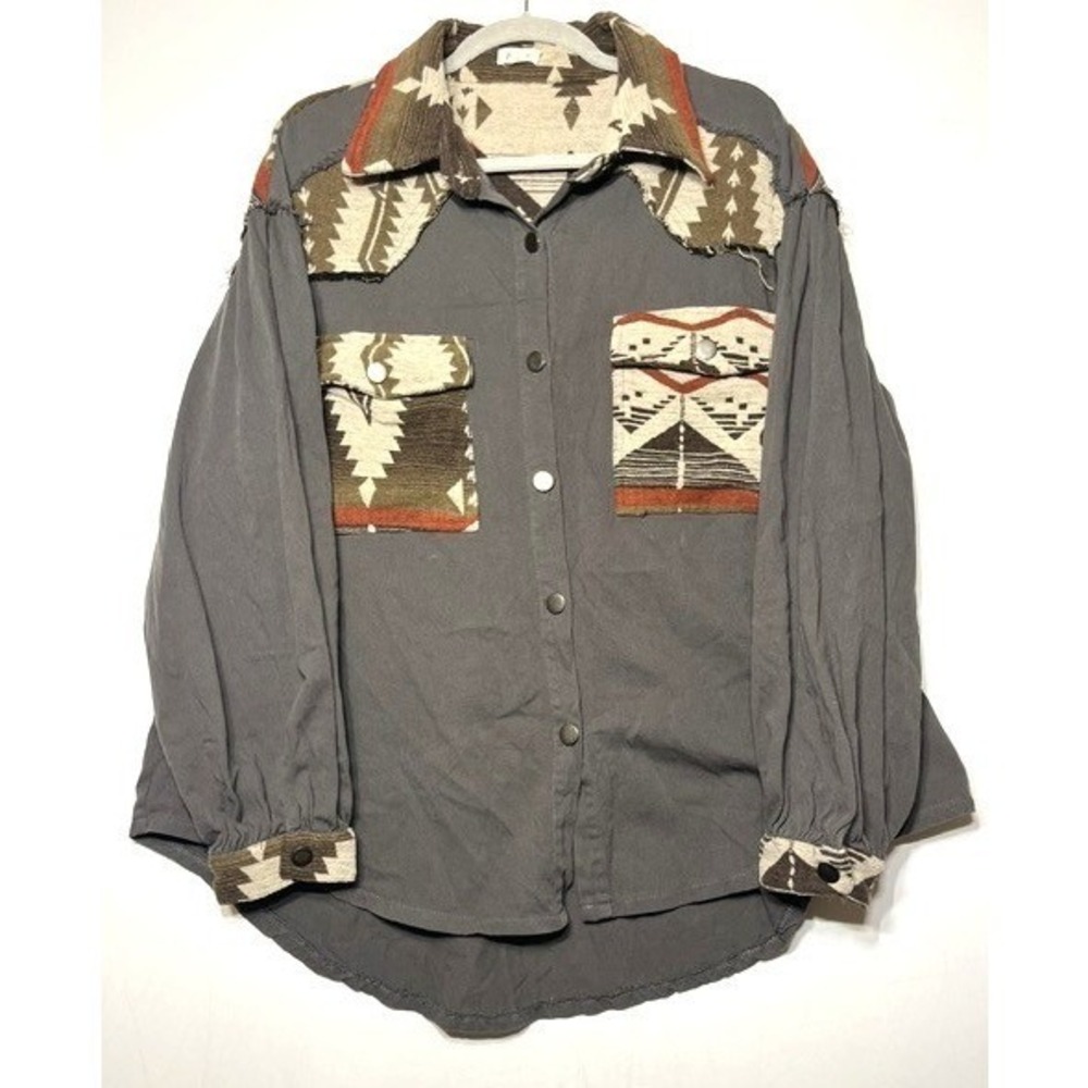 POL Clothing Southwestern Boho Aztec Print Shacket Gray Cotton FWT361 Medium